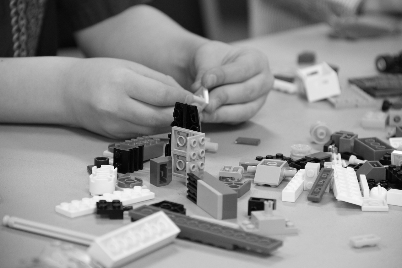 Lego乐高重塑玩具界，引领创意风潮，最新产品掀起热潮