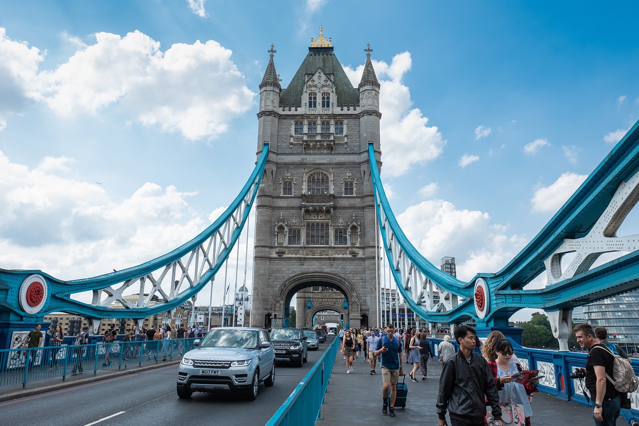 英国疫情最新动态，增加情况及其影响分析